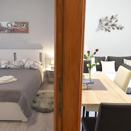 Apartment Karla Задар Екстериор снимка